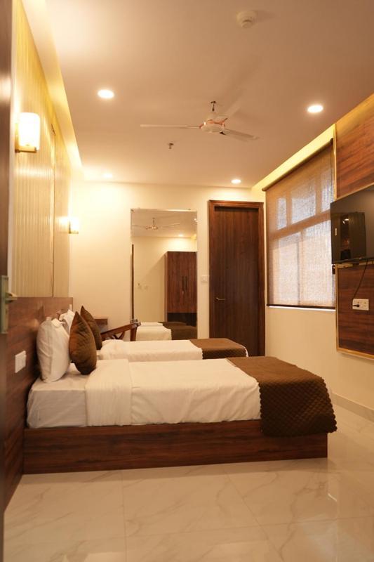 Hotel Golden Palace Lucknow Exterior foto
