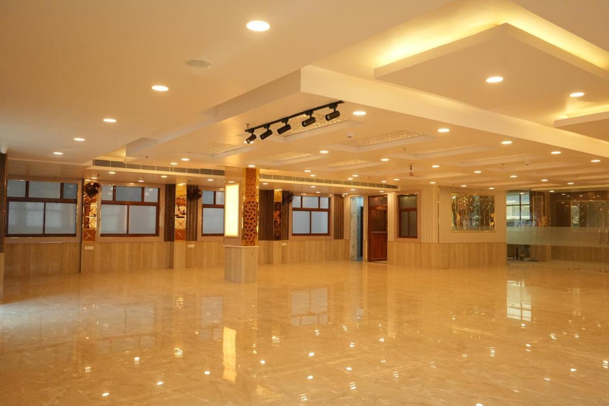 Hotel Golden Palace Lucknow Exterior foto