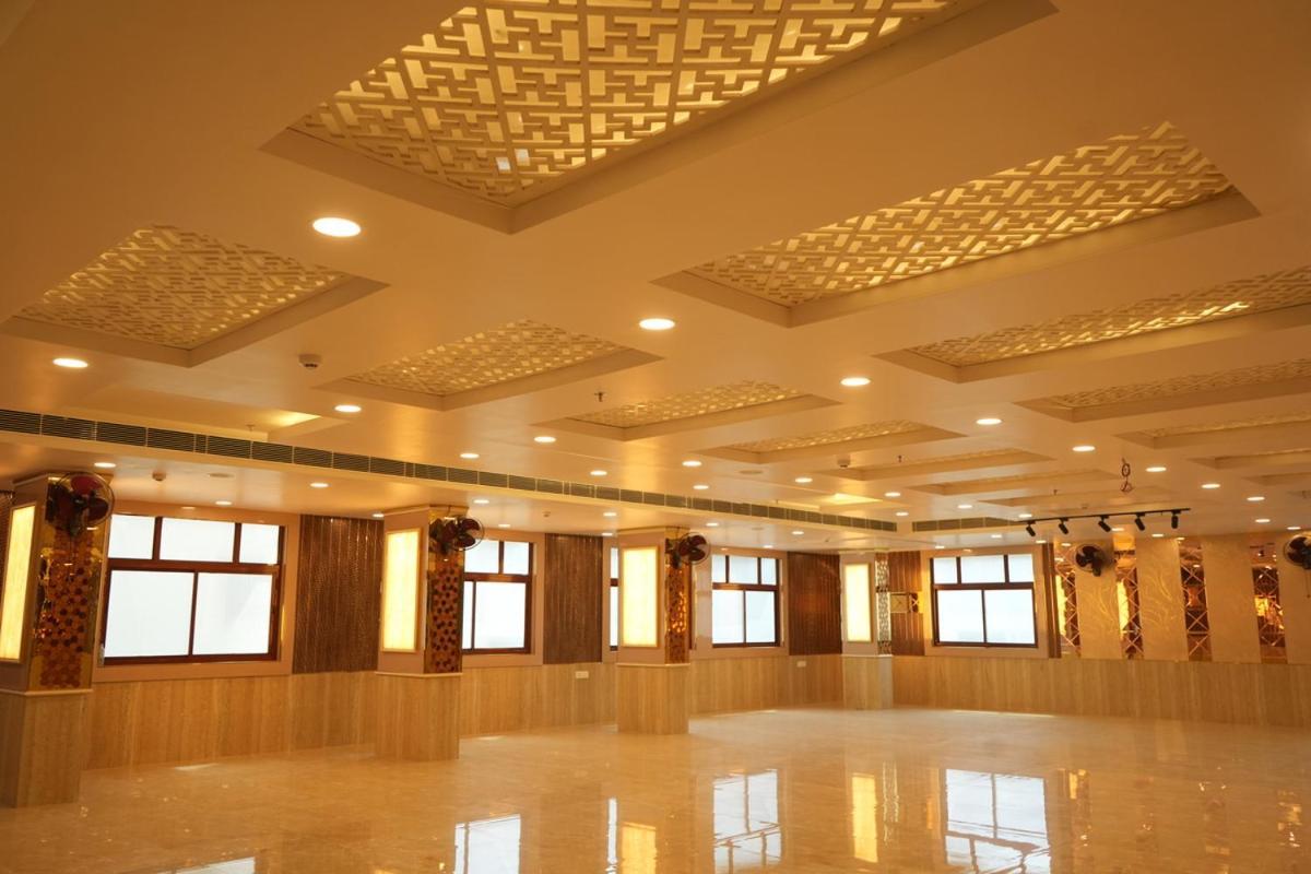 Hotel Golden Palace Lucknow Exterior foto