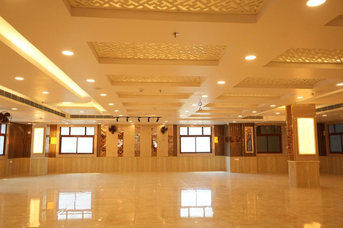Hotel Golden Palace Lucknow Exterior foto